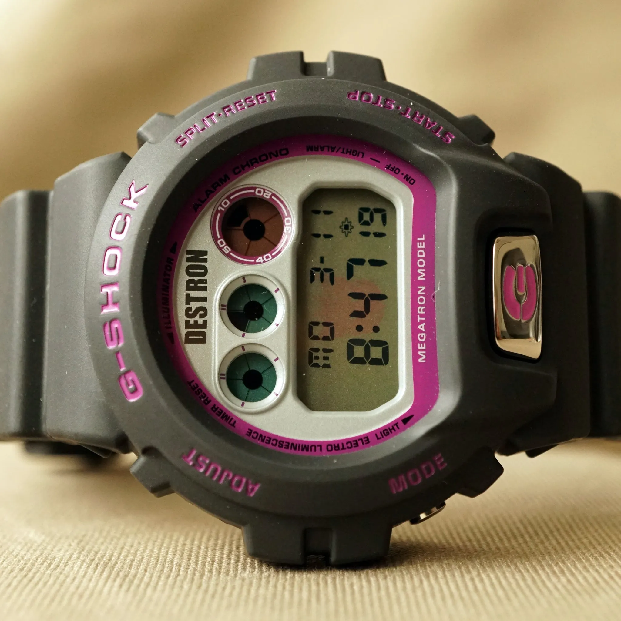 2007 CASIO G-SHOCK DW-6900FS TRANS FORMERS EDTION "DESTRON" MINT