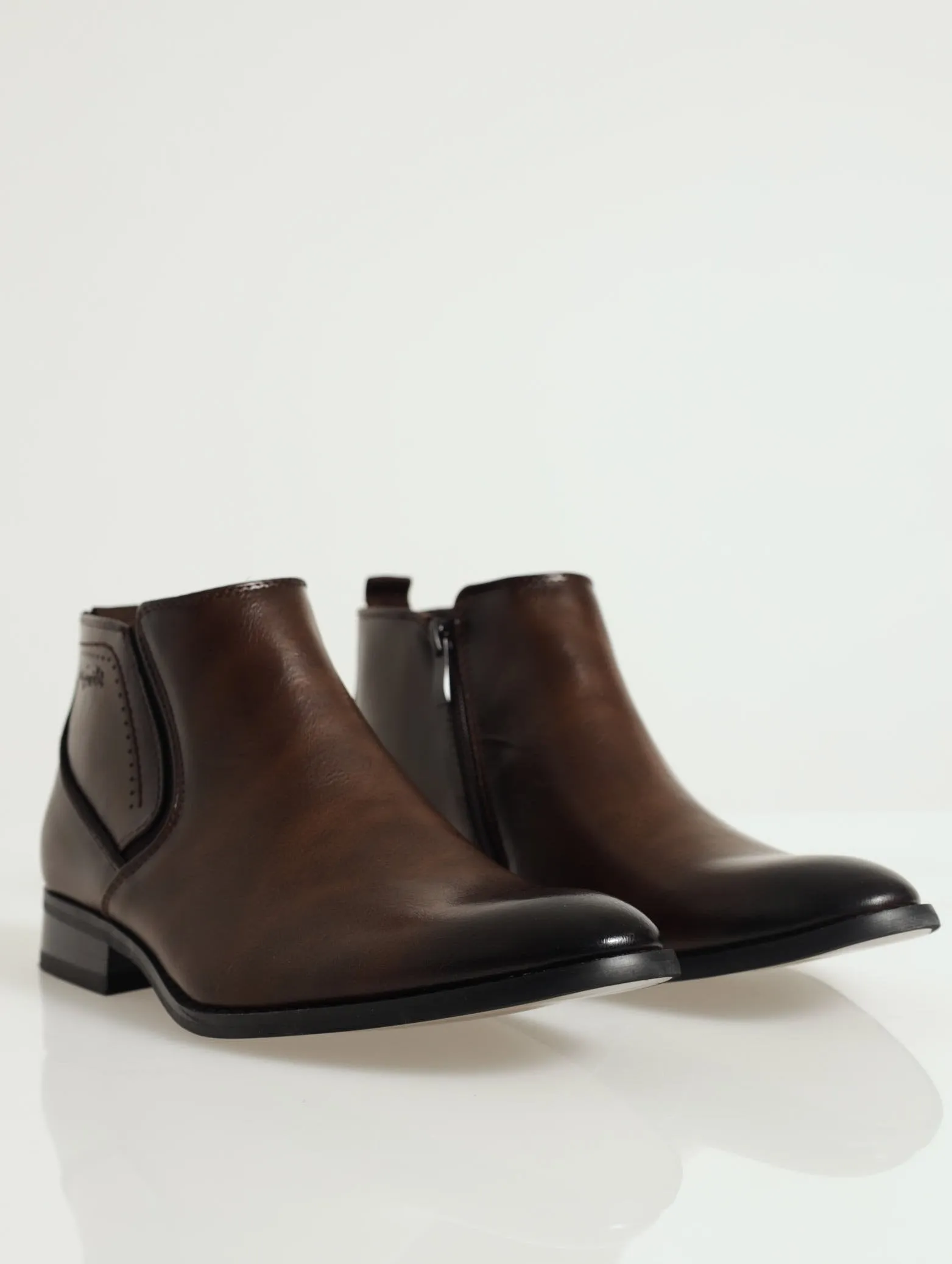 Angled Gusset Chelsea Boot - Brown