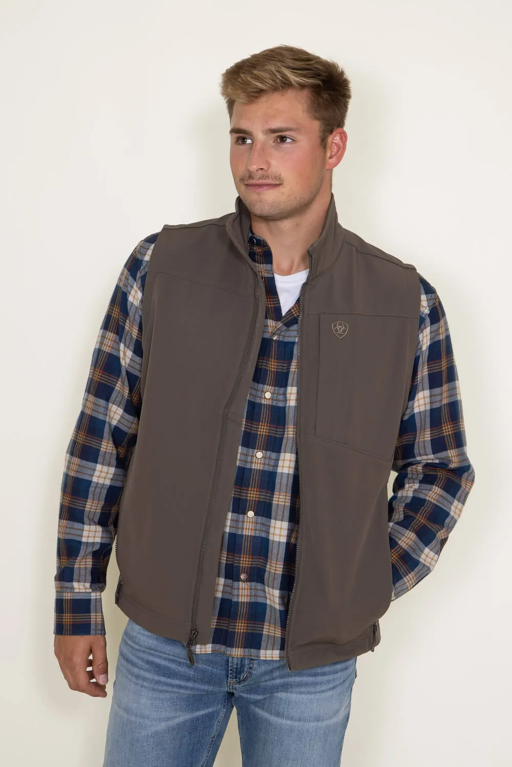 Ariat Logo 2.0 Softshell Vest for Men in Brown | 10046614-BANYANBARK