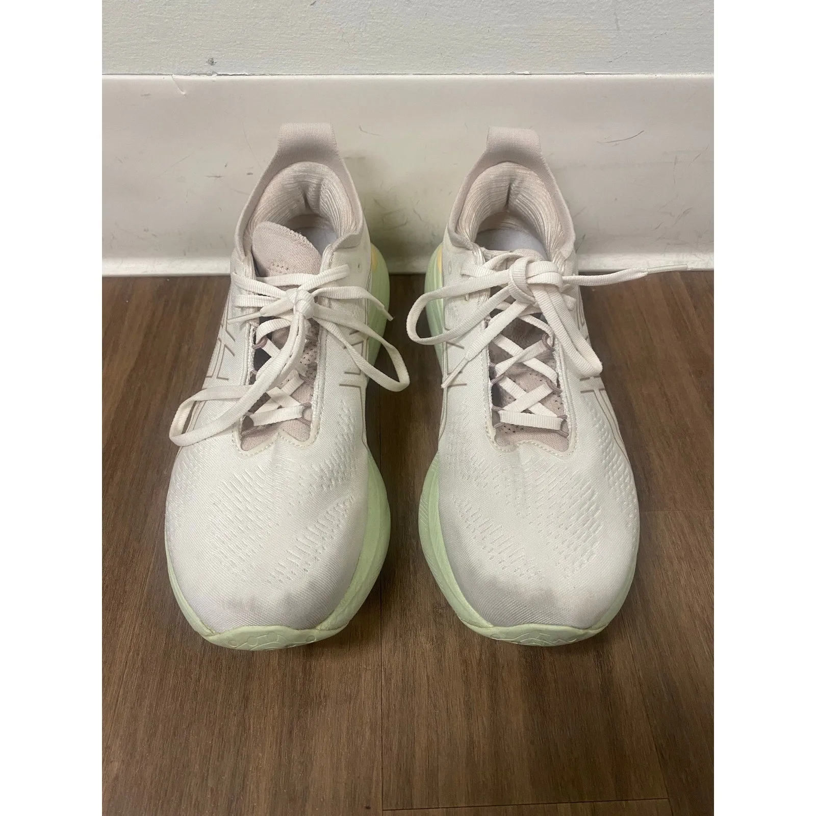 Asics Tennis Shoes Sz 10