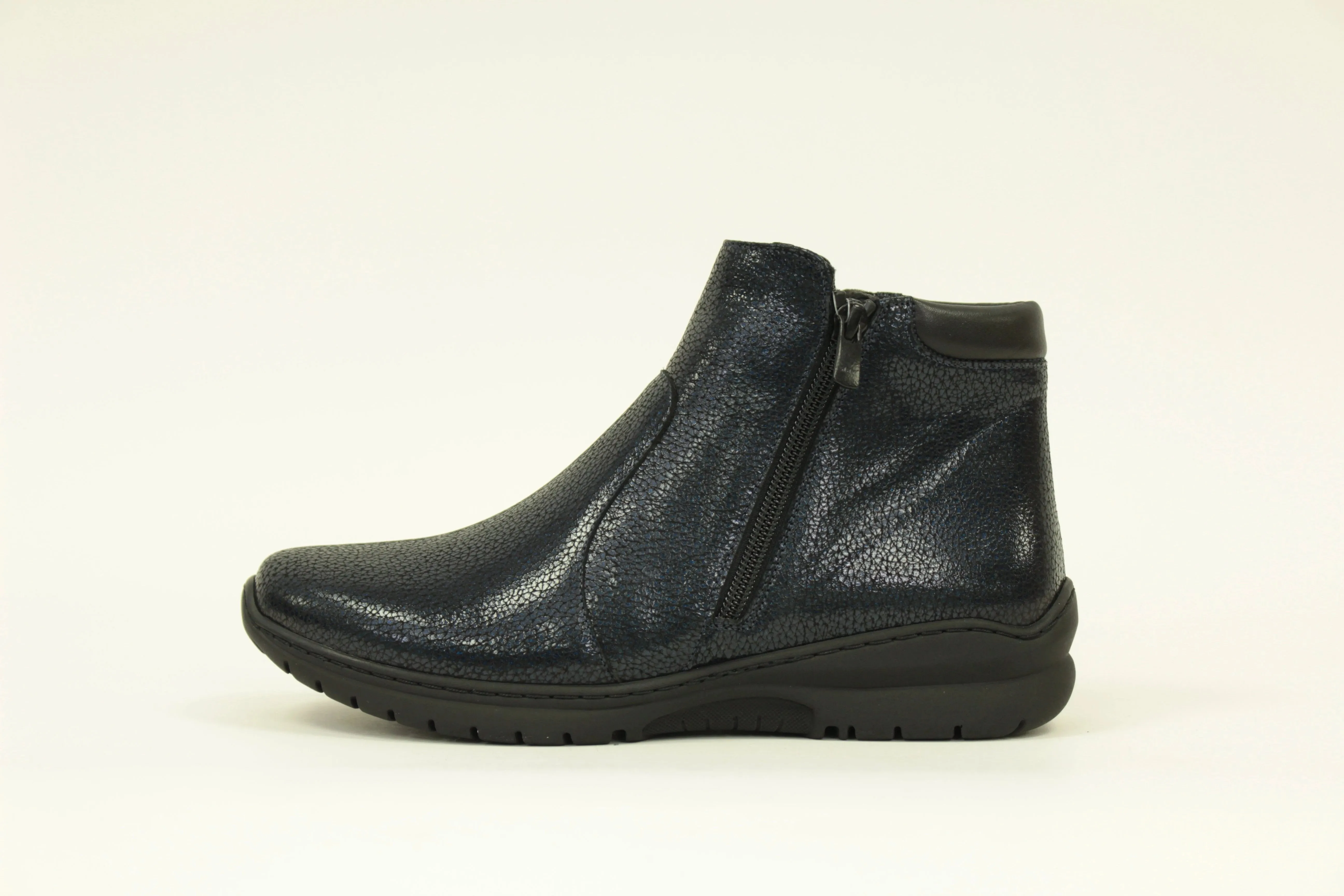 Bella Ladies Comfort Boot EE