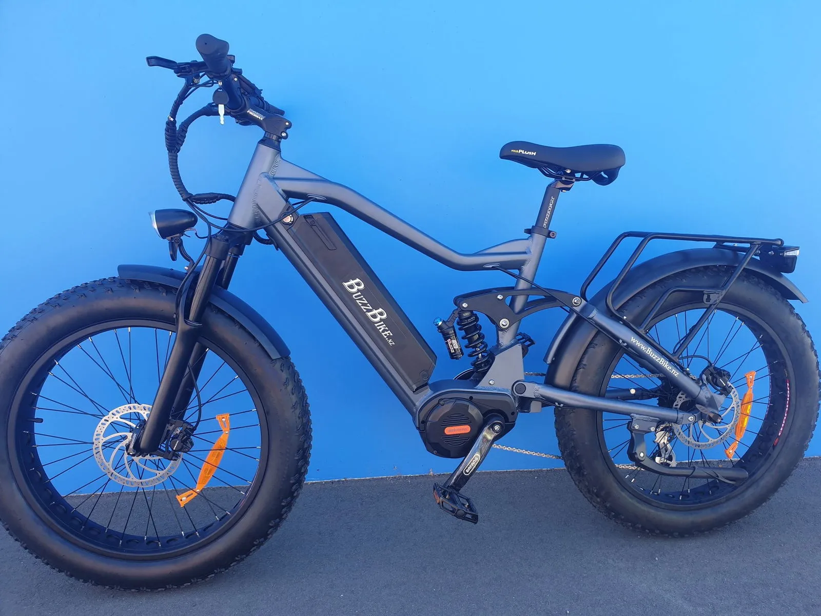 BUZZ BIKE FOREST HUNTER 24"X 4 " WHEEL