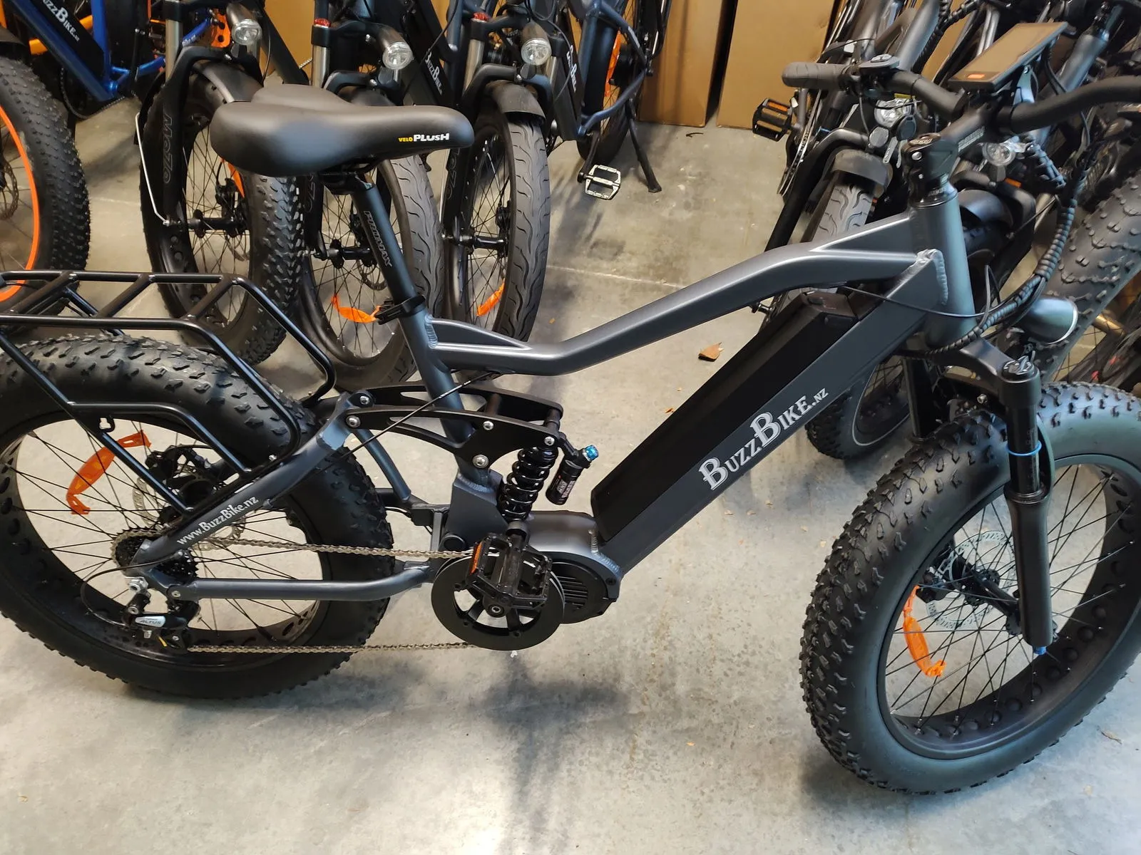 BUZZ BIKE FOREST HUNTER 24"X 4 " WHEEL