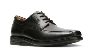 Clarks  Un Kenneth Way Black Leather 28044