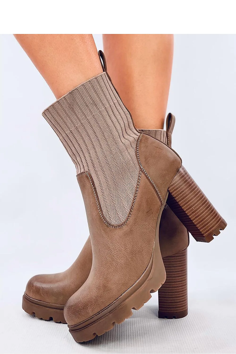 Heel boots