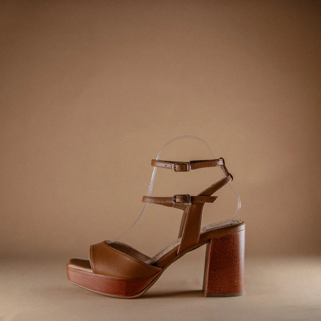 Lola Platform Sandal