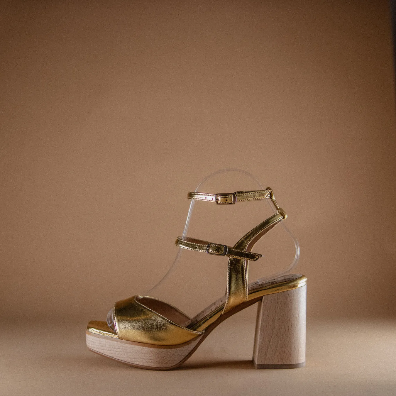 Lola Platform Sandal