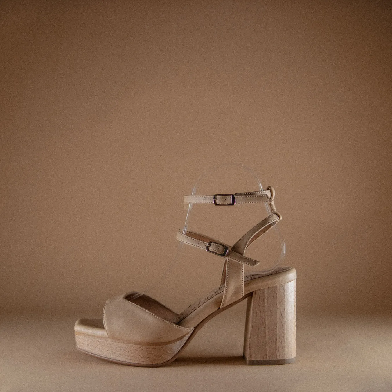 Lola Platform Sandal