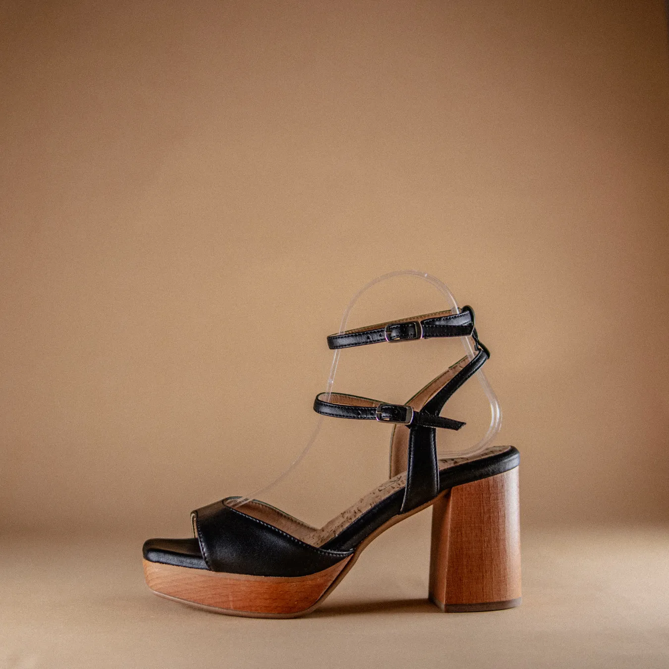 Lola Platform Sandal