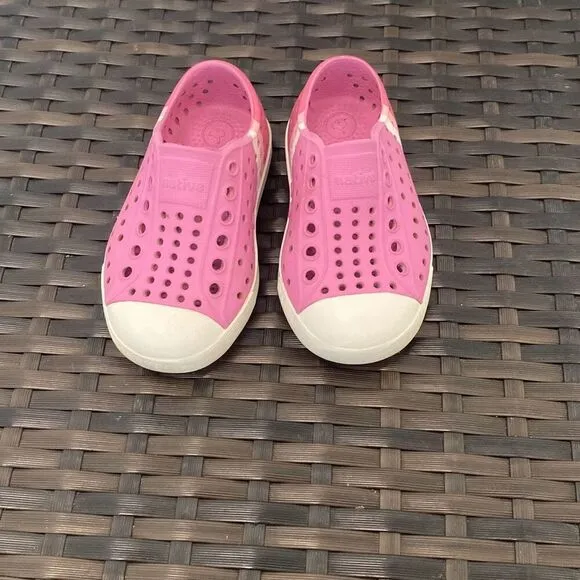 Native Jeffersons shoes kids size 6