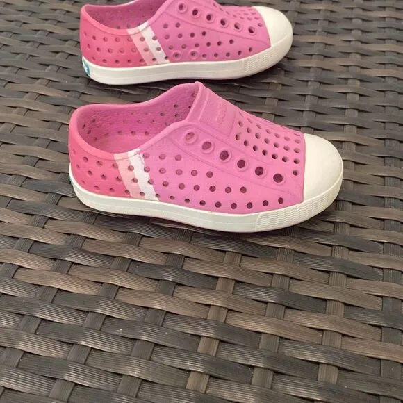 Native Jeffersons shoes kids size 6