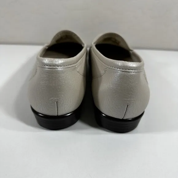 SAS Women's Loafer Gold Metallic Textured Leather Comfort Loafer Size 9N