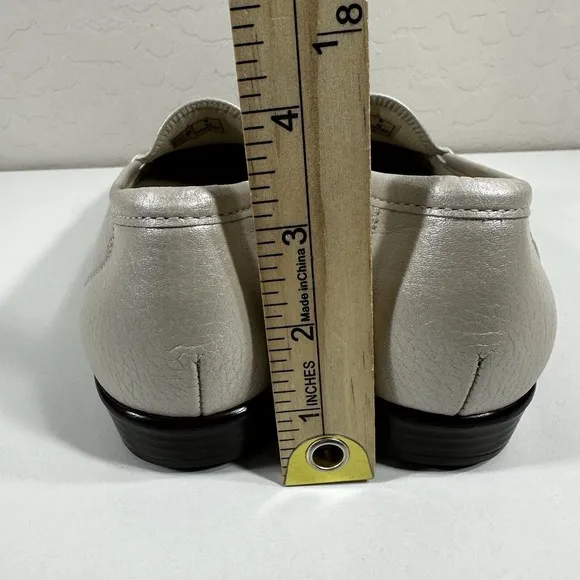 SAS Women's Loafer Gold Metallic Textured Leather Comfort Loafer Size 9N