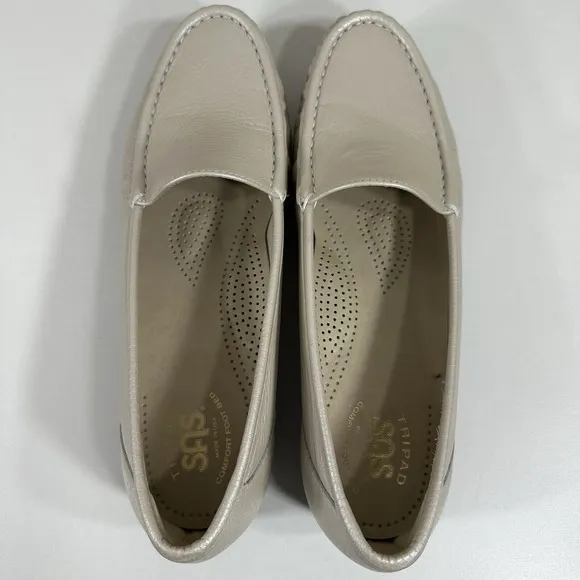 SAS Women's Loafer Gold Metallic Textured Leather Comfort Loafer Size 9N