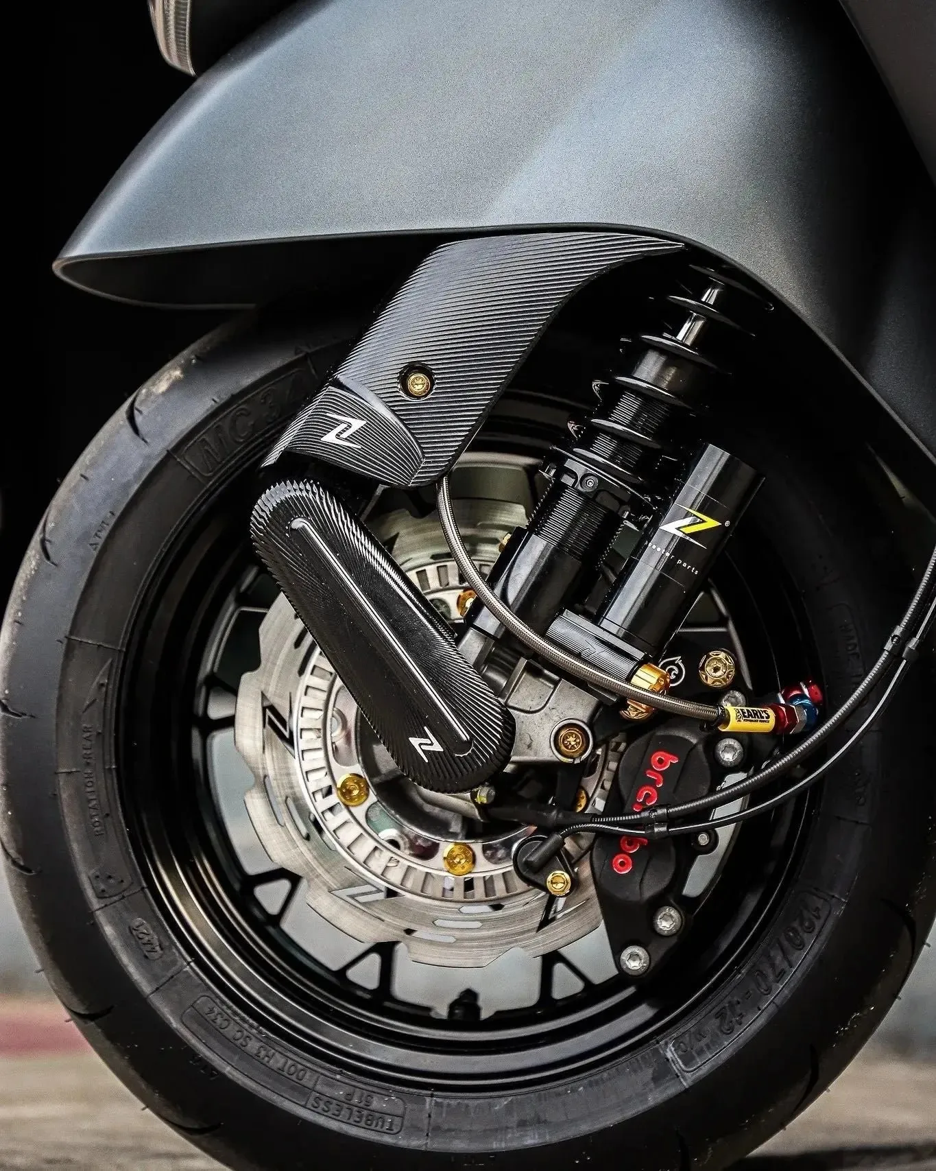 Shock Absorber ZELIONI Black | Vespa GTS/GTS Super/GTV/GT60/ GT/ GT L 125-300cc ('03-'13/'17-'22)