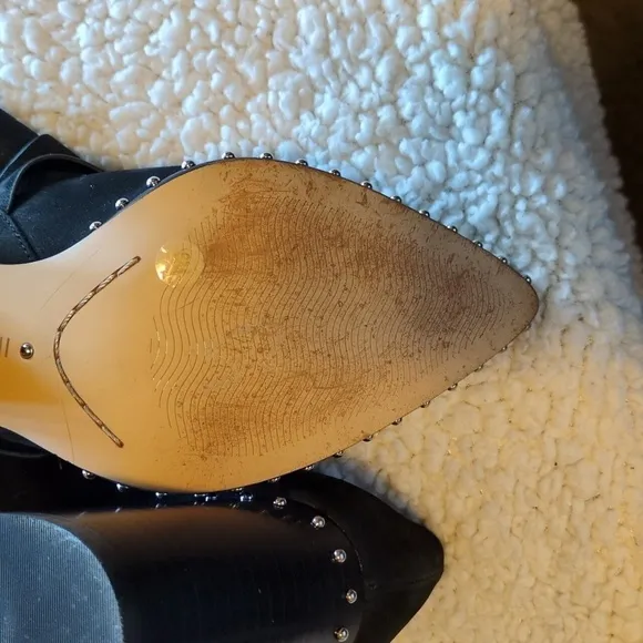 Step into Style with Gianni Bini Decie Bootie – A Must-Have for Any Trend Setter