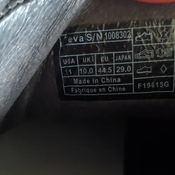 Teva Durban Leather Chukka Boot Size 11