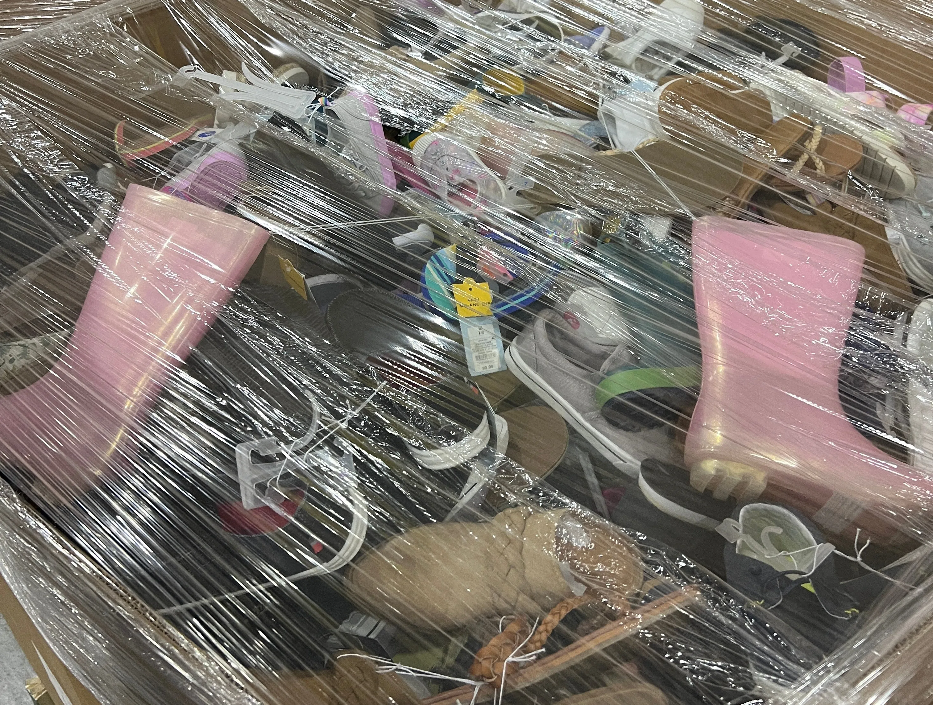 TGT SHOES Pallet
