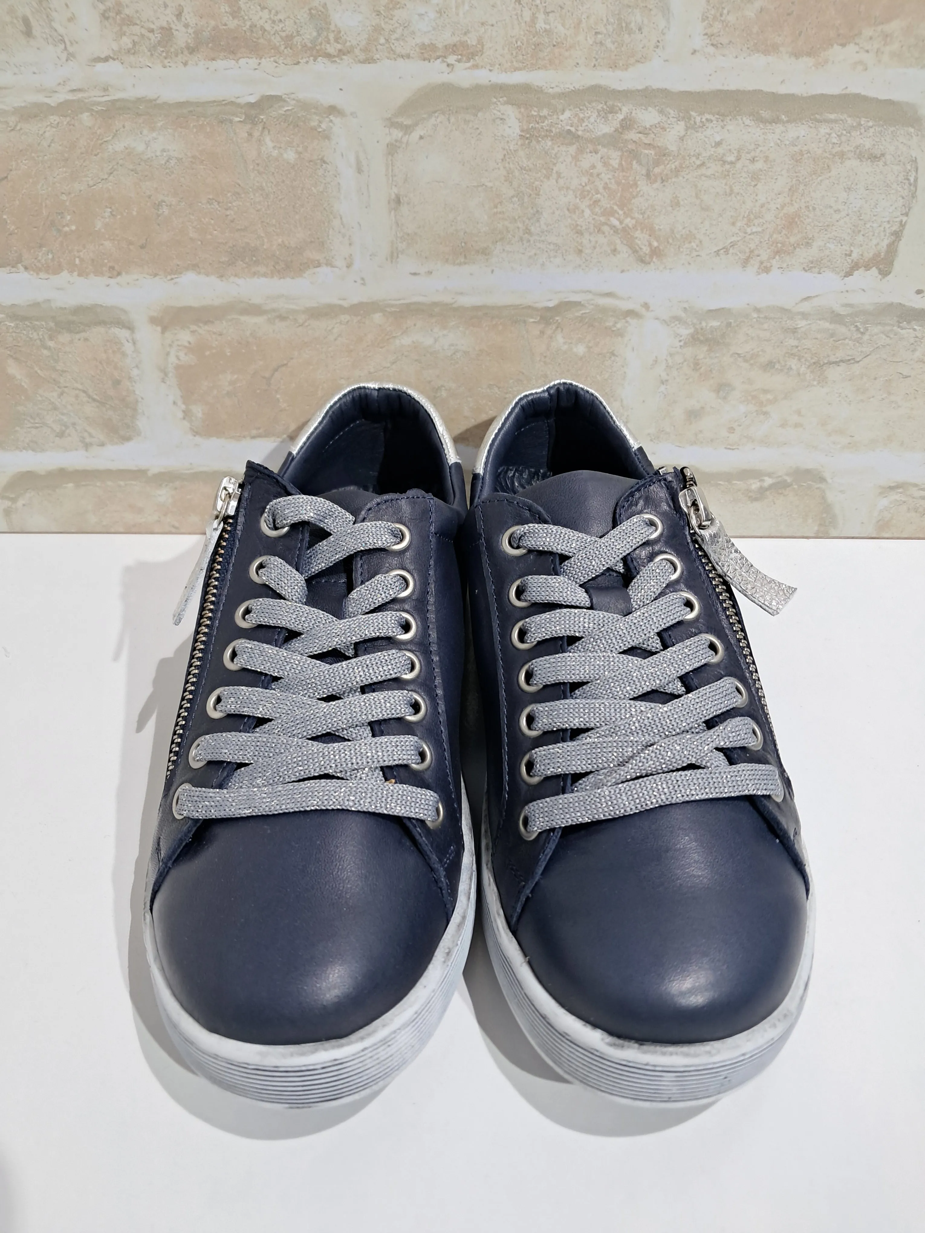 Token Navy/Silver by Rilassare