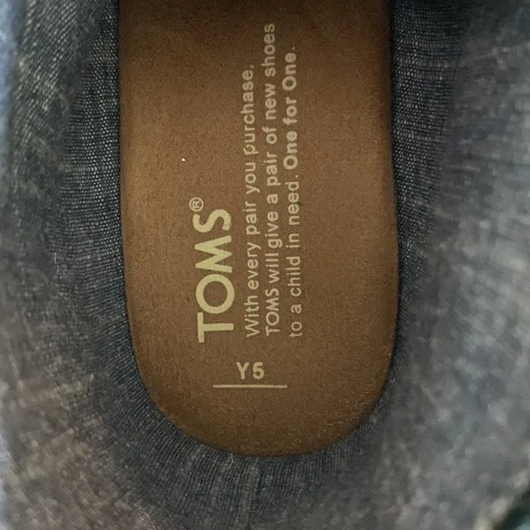TOMS Girls Shoes