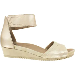 Women's Earth Sagittarius Gold Leather