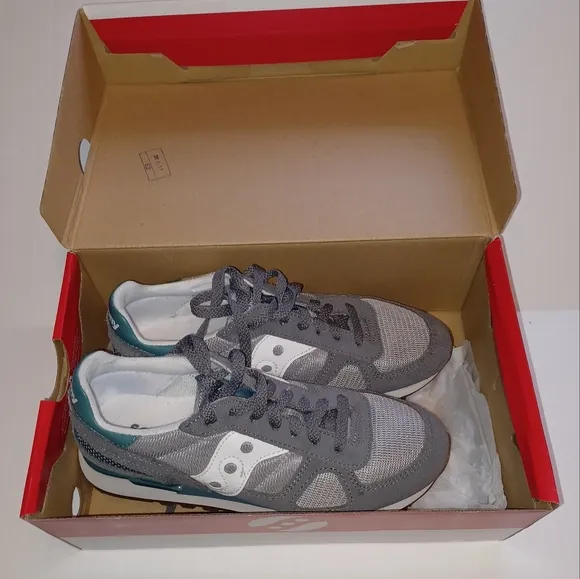 Worn once, with box Saucony Originals Shadow Trainer Gray/Green/White Women's 8