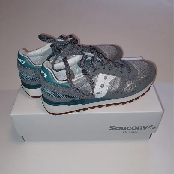 Worn once, with box Saucony Originals Shadow Trainer Gray/Green/White Women's 8