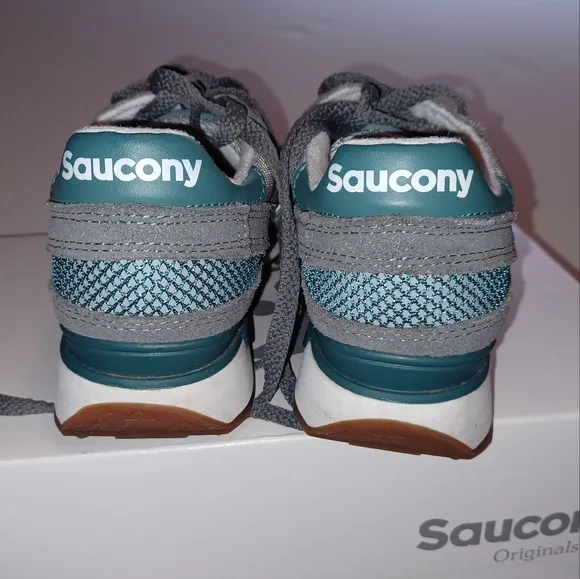 Worn once, with box Saucony Originals Shadow Trainer Gray/Green/White Women's 8